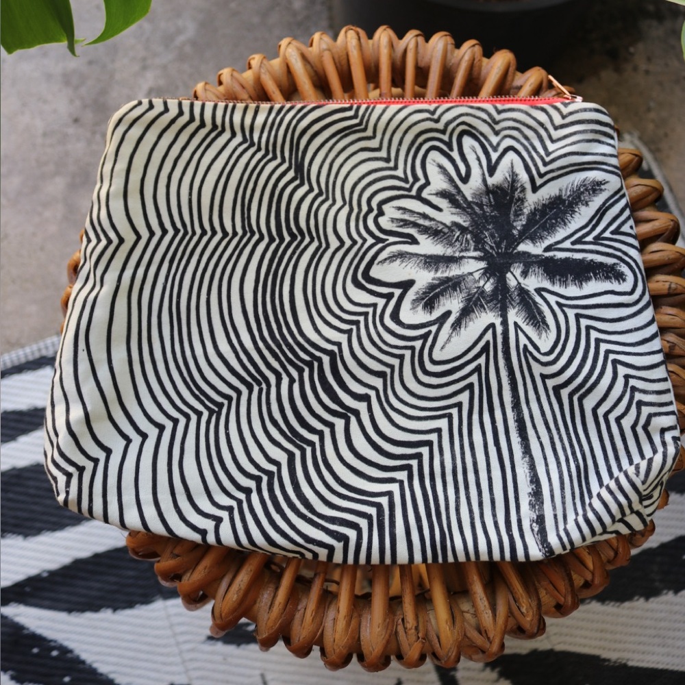 Samudra Monochrome Palm Design Pouch